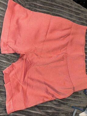 Women’s High-Waist Pink Ribbed Shorts